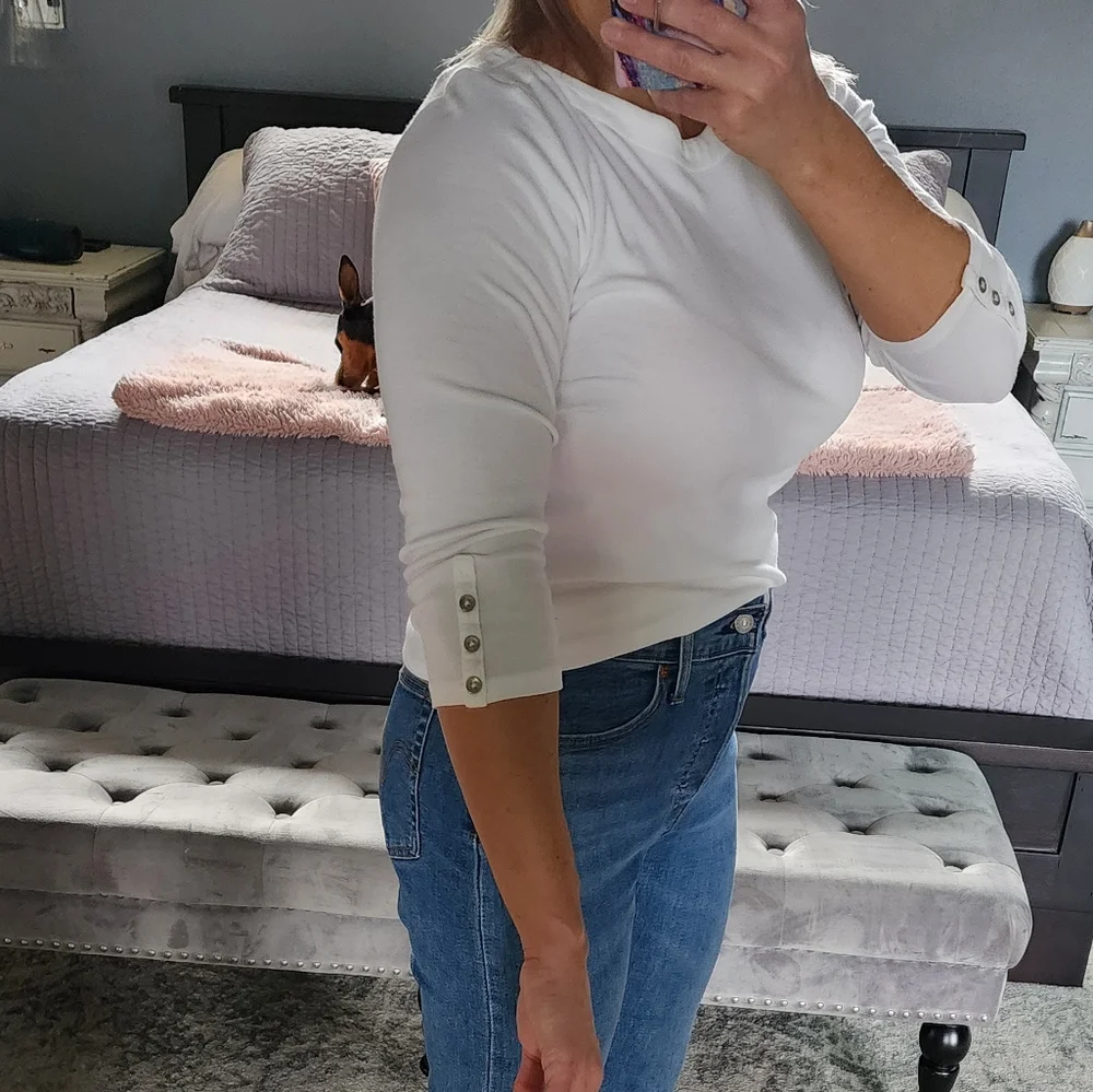 Essential basic White tee - Picture 11 of 12